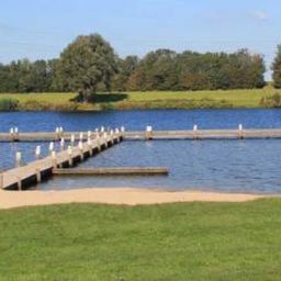 Uitzicht op het Brielse meer
